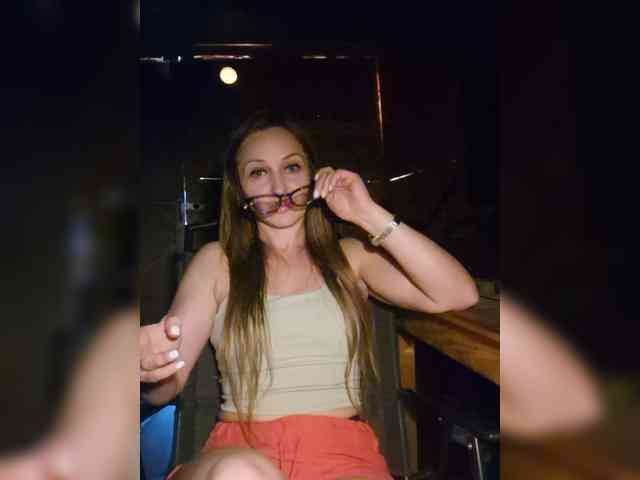 KKiraa87 webcam