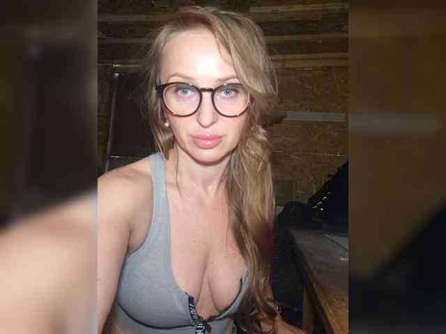 Modella: KKiraa87