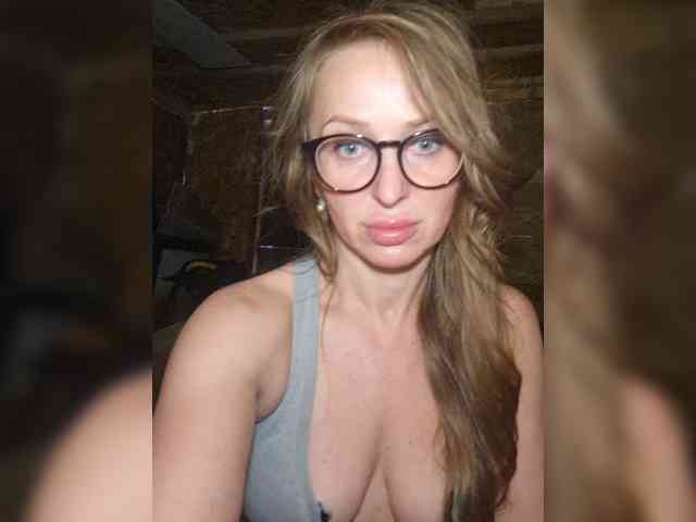 Modella: KKiraa87