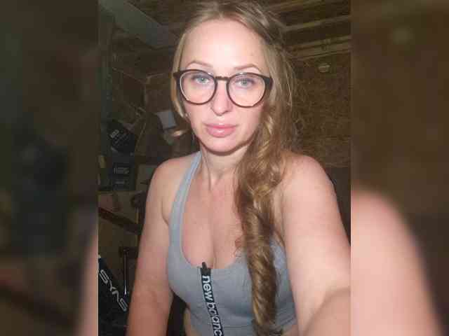 Modella: KKiraa87