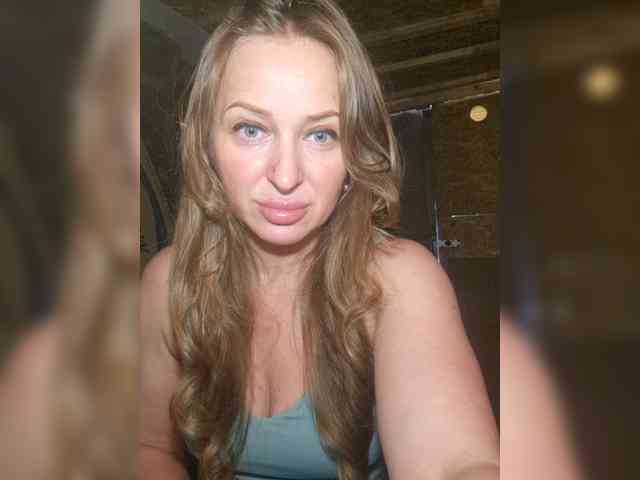 Modella: KKiraa87