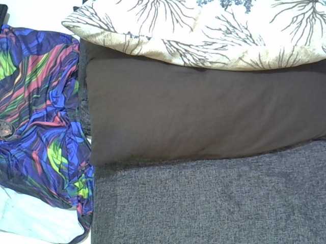 Prettybrina live cam on BongaCams