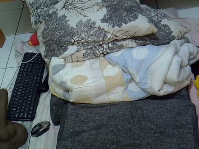 Prettybrina live cam on BongaCams