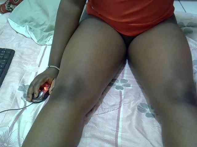 Prettybrina webcam
