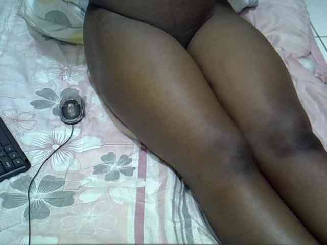 Prettybrina webcam