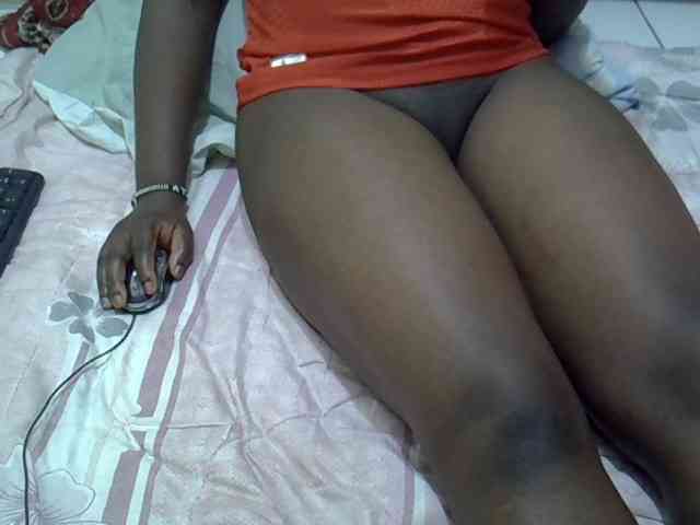 Prettybrina webcam