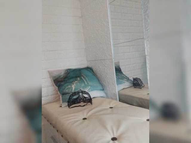 IrisNeri live cam on BongaCams