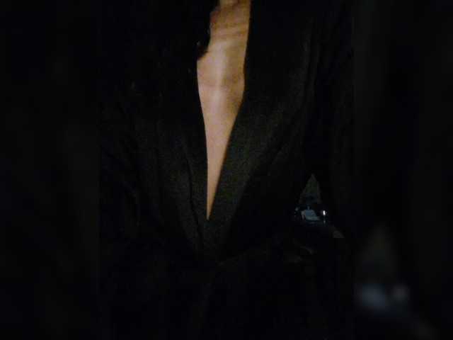 IrisNeri live cam on BongaCams