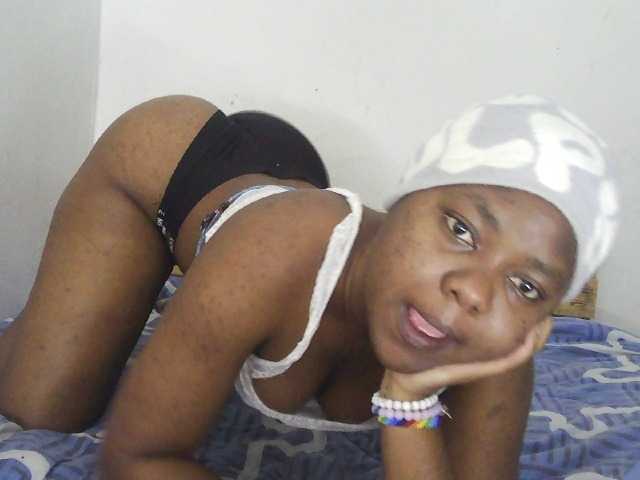 Kissie11