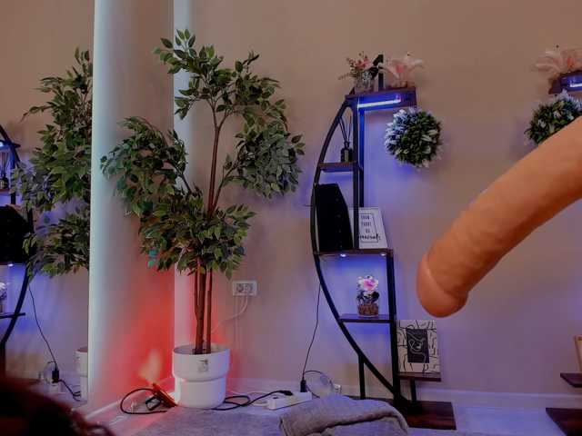 AmberSolange live cam preview