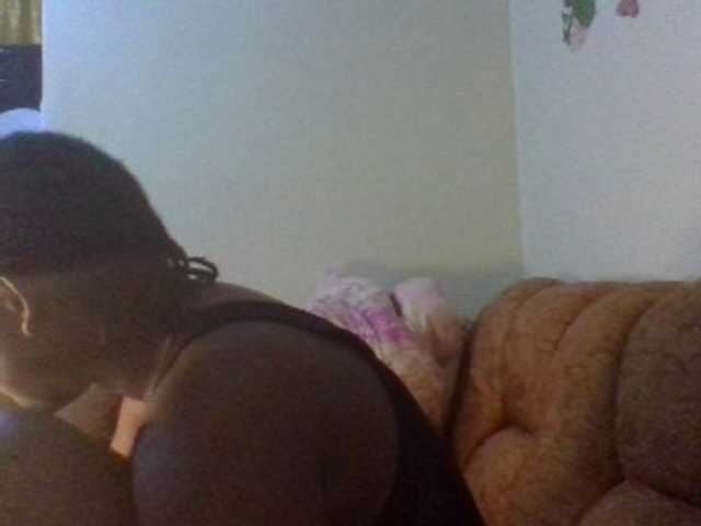 Prettiea live cam on BongaCams