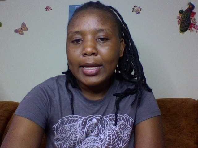 Prettiea live cam on BongaCams
