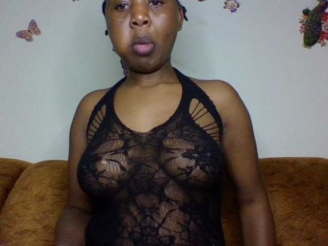 Prettiea live cam preview