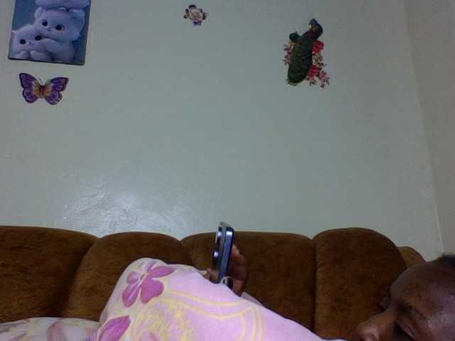 Prettiea live cam on BongaCams
