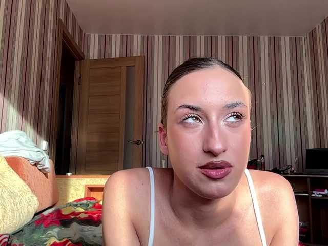 KirstenMolner live cam on BongaCams
