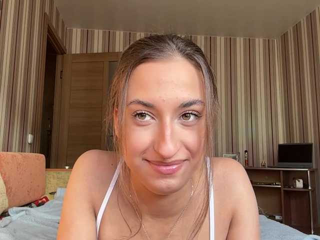 KirstenMolner live cam on BongaCams