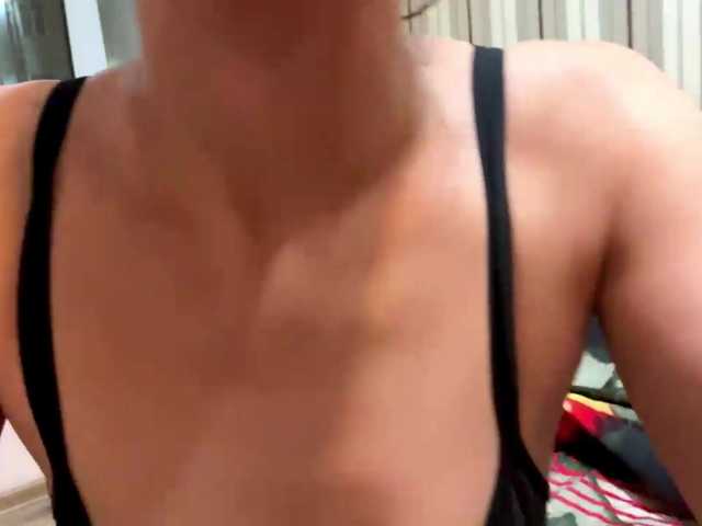 KirstenMolner live cam on BongaCams