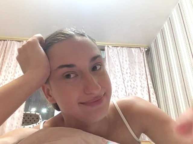 KirstenMolner live cam on BongaCams