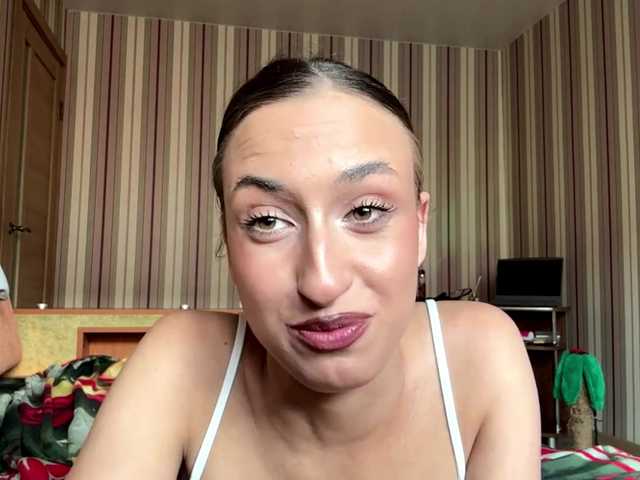 KirstenMolner live cam on BongaCams