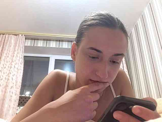 KirstenMolner KirstenMolner