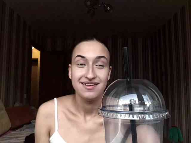KirstenMolner KirstenMolner