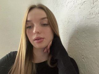 KiraLichtenstein Porn Show