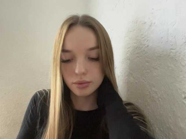 JenniLichtenstein live cam on BongaCams
