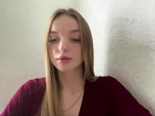 JenniLichtenstein live cam on BongaCams