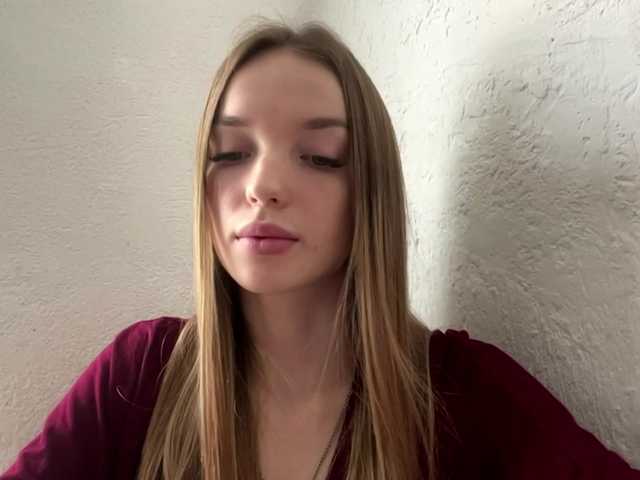 JenniLichtenstein live cam on BongaCams
