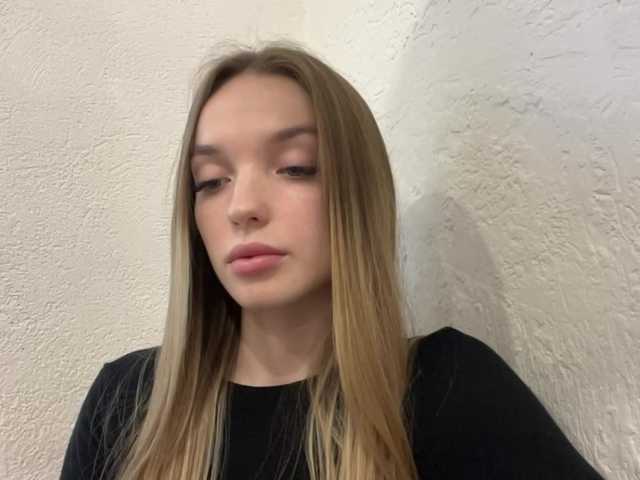 JenniLichtenstein live cam on BongaCams