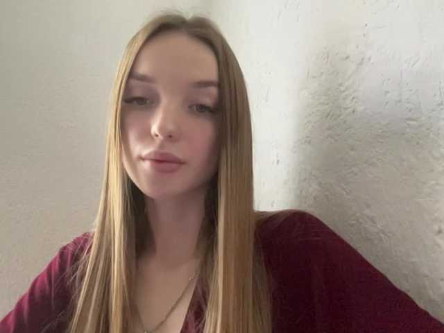 JenniLichtenstein live cam on BongaCams