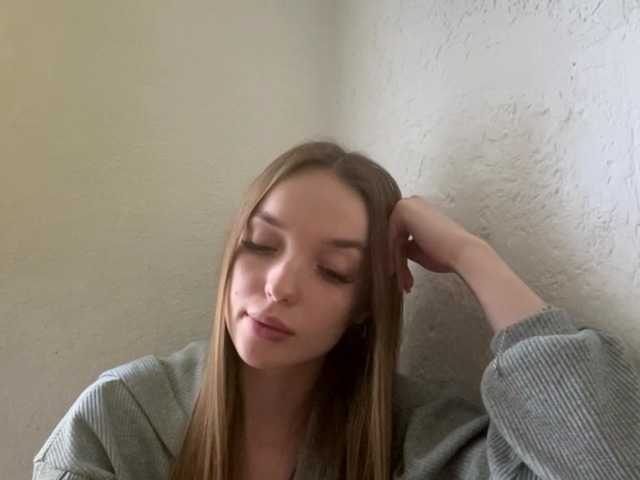JenniLichtenstein live cam on BongaCams