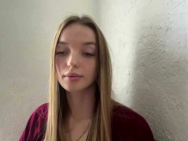 JenniLichtenstein live cam on BongaCams