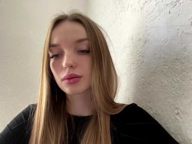 JenniLichtenstein live cam on BongaCams