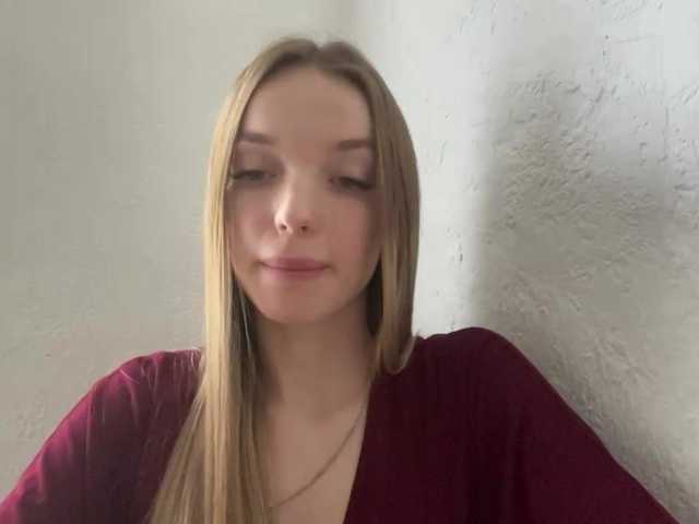 JenniLichtenstein live cam on BongaCams