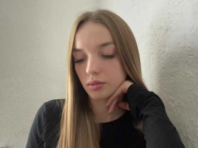 JenniLichtenstein live cam on BongaCams