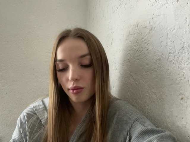 JenniLichtenstein live cam on BongaCams