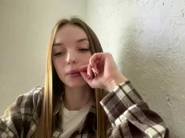 JenniLichtenstein live cam on BongaCams