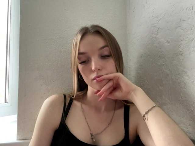 JenniLichtenstein live cam on BongaCams