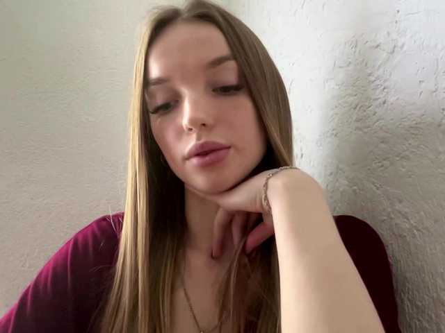 JenniLichtenstein live cam on BongaCams