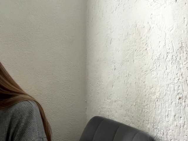 JenniLichtenstein live cam on BongaCams