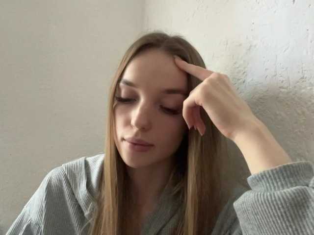 JenniLichtenstein live cam on BongaCams