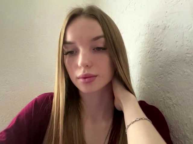 JenniLichtenstein live cam on BongaCams
