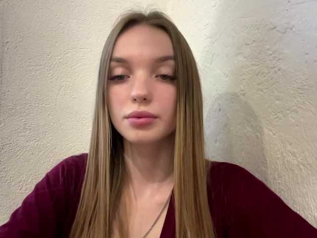 JenniLichtenstein live cam on BongaCams