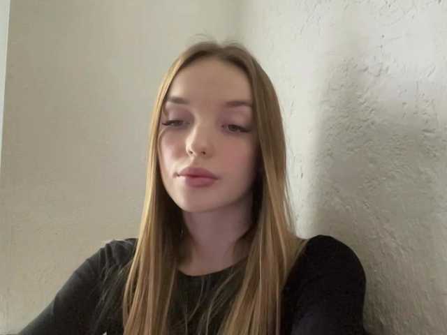 JenniLichtenstein live cam on BongaCams