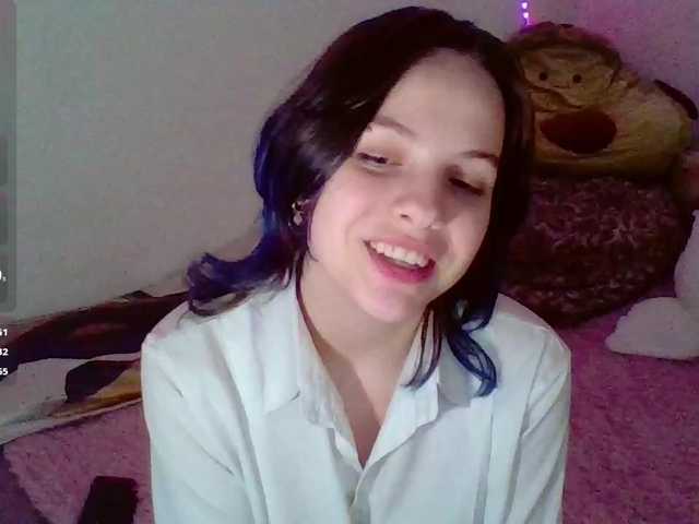 LillyShy live cam on BongaCams
