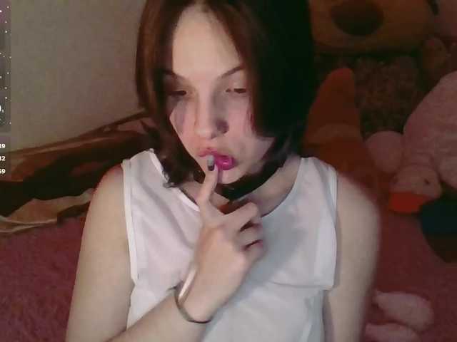 LillyShy live cam on BongaCams