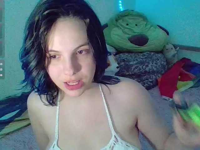 LillyShy live cam on BongaCams
