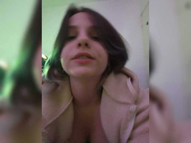 LillyShy live cam on BongaCams