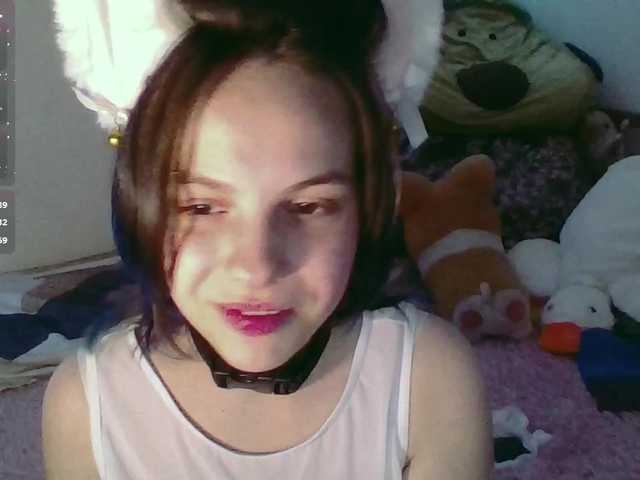 LillyShy live cam on BongaCams